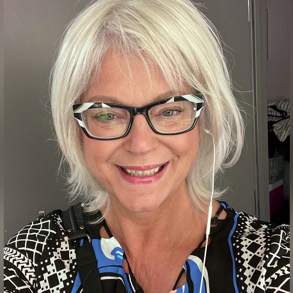 I ❤️antiques and the hunt to find those old pieces of the past rich in history - Picture 1 of 1